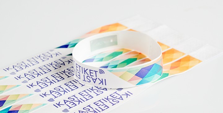 Bracelets en Tyvek avec étiquette RFID