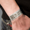Bracelet de festival avec code QR