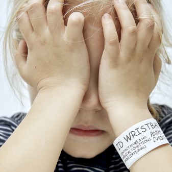 Bracelets d'identification en papier pour enfant