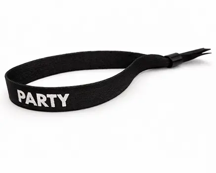 Bracelets de festival noirs