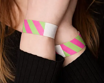 Vert et rose rayés Bracelets en papier Tyvek